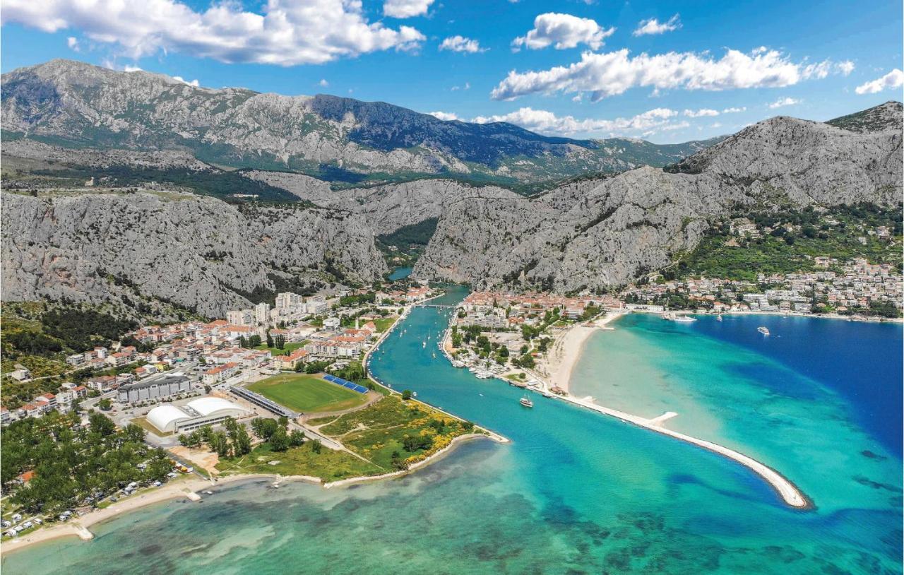 Gorgeous Apartment In Omis With Kitchen Exteriör bild